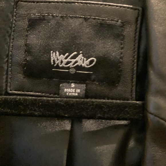#49 Mossino leather jacket - Picture 2 of 5